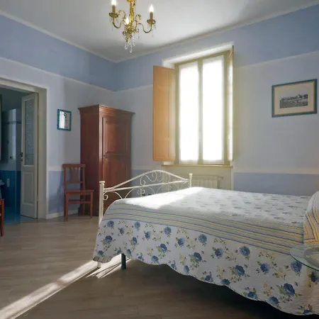 Dircea Bed & Breakfast CastellʼArquato