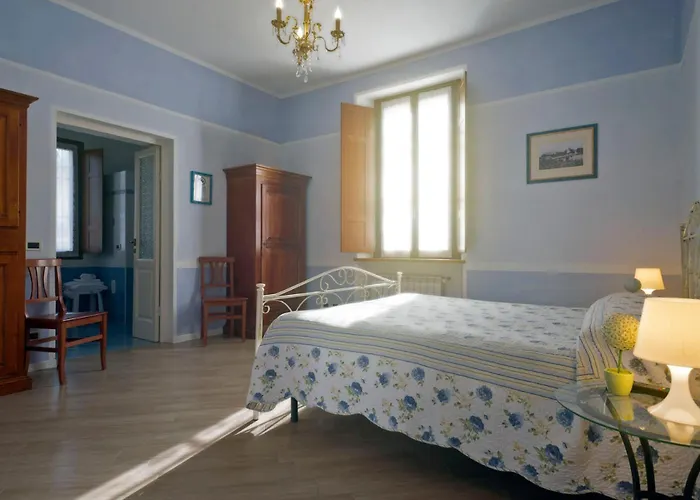 Dircea فندق مبيت وإفطار CastellʼArquato