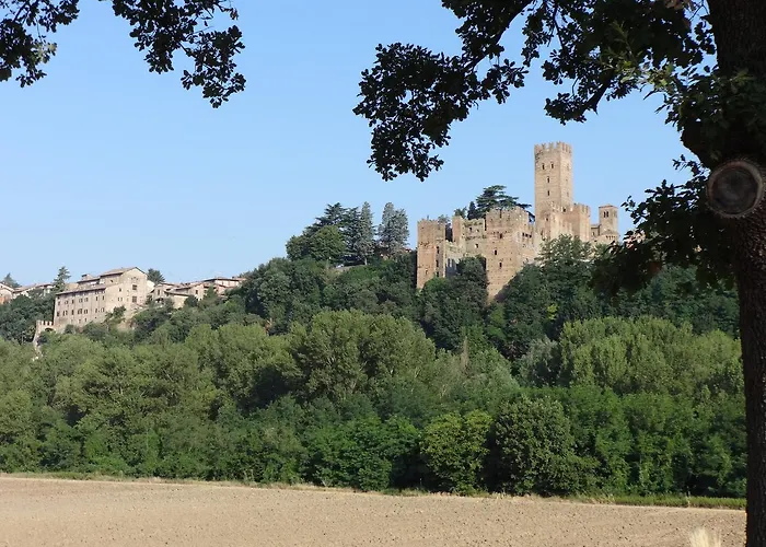 Dircea 3* CastellʼArquato